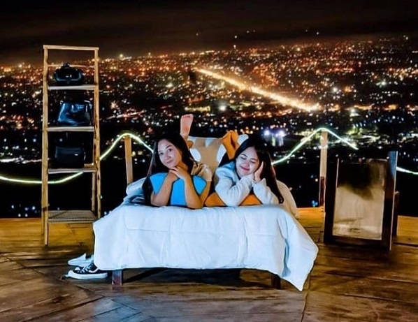Harga Tiket Masuk dan Fasilitas di Bukit Lintang Sewu Bantul Jogjakarta