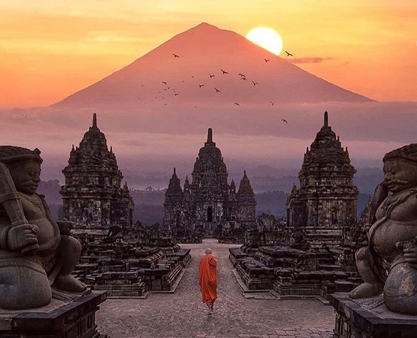 9 Tempat Wisata Sekitar Candi Prambanan Jogja | Harga Tiket Masuk Prambanan 2022 9 Tempat Wisata Sekitar Candi Prambanan Jogja | Harga Tiket Masuk Prambanan 2022