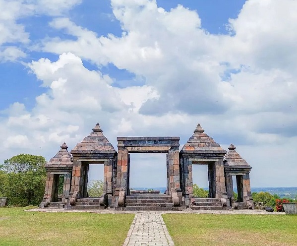 9 Tempat Wisata Sekitar Candi Prambanan Jogja | Harga Tiket Masuk Prambanan 2022 tiket candi ratu boko